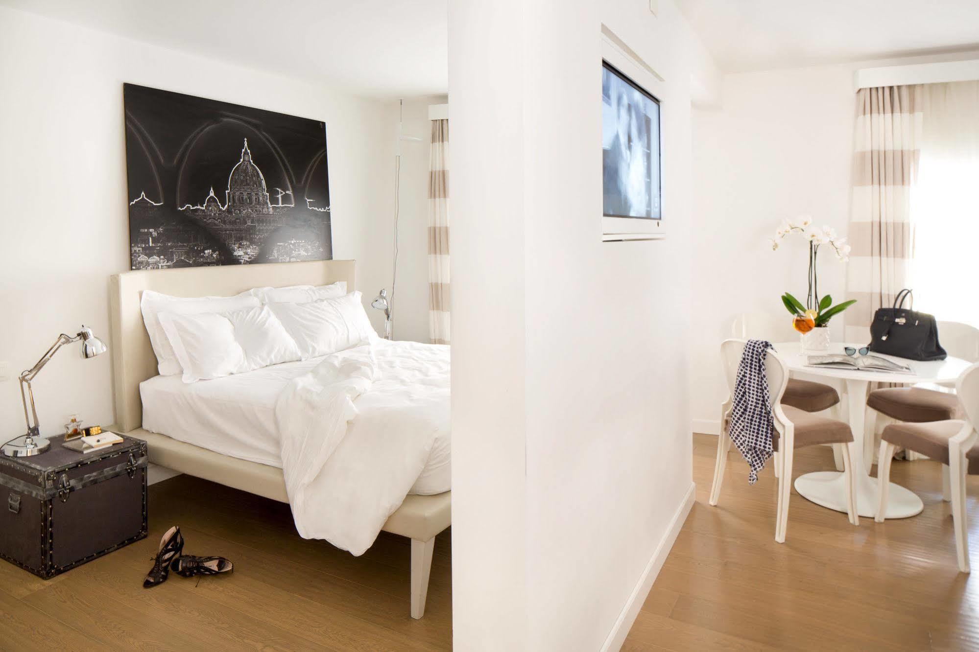Via Del Corso Home Roma Bagian luar foto